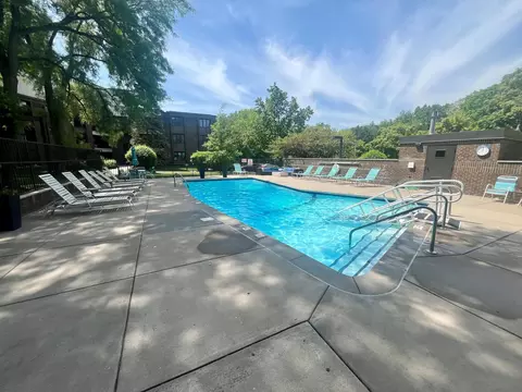 3412 Oak Ridge Rd #317, Minnetonka, MN 55305
