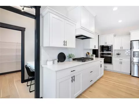 Kitchen - 5815 Echo Rd, Shorewood, MN 55331 photo 3 of 3