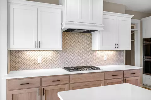 Kitchen - 5815 Echo Rd, Shorewood, MN 55331 photo 7 of 11