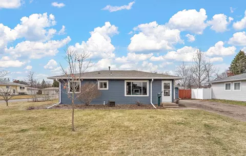 7077 Delaney Ave, Inver Grove Heights, MN 55076