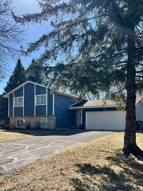 9153 Larch Ln N, Maple Grove, MN 55369