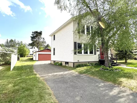 Exterior - 638 E James St, Ely, MN 55731 photo 2 of 4