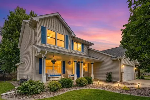 13815 Birmingham Ct, Rosemount, MN 55068
