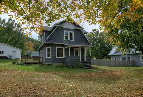 227 E Race Ave, Elmwood, WI 54740