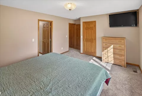Bedroom - 11615 Parkview Dr, Becker, MN 55308 photo 2 of 7