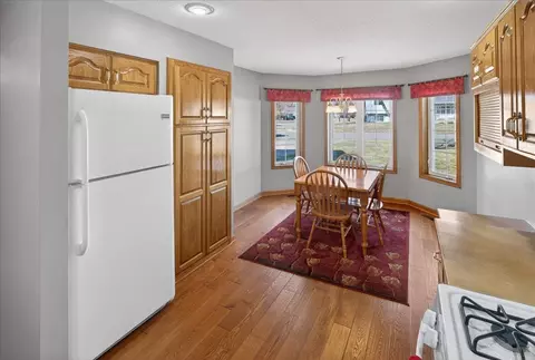 Kitchen - 11615 Parkview Dr, Becker, MN 55308 photo 5 of 7