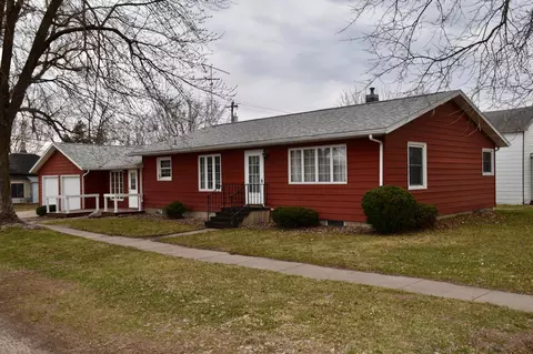 748 Spruce St, Ocheyedan, IA 51354 photo 3