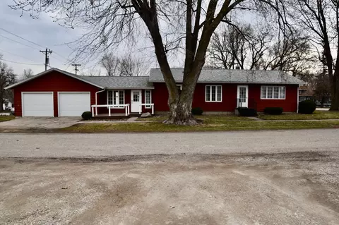 748 Spruce St, Ocheyedan, IA 51354