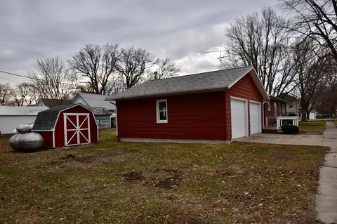 748 Spruce St, Ocheyedan, IA 51354 photo 7
