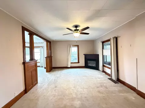 Living - 712 3rd Ave, Madison, MN 56256 photo 2 of 8