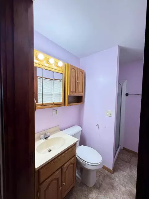 Bath - 712 3rd Ave, Madison, MN 56256 photo 1 of 2