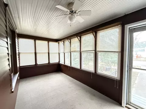 Exterior - 712 3rd Ave, Madison, MN 56256 photo 4 of 5
