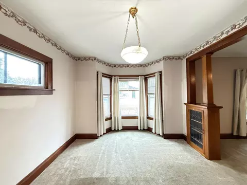 Living - 712 3rd Ave, Madison, MN 56256 photo 7 of 8