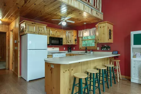 Kitchen - 30472 Lightning Pass, Cushing, MN 56443 photo 1 of 5
