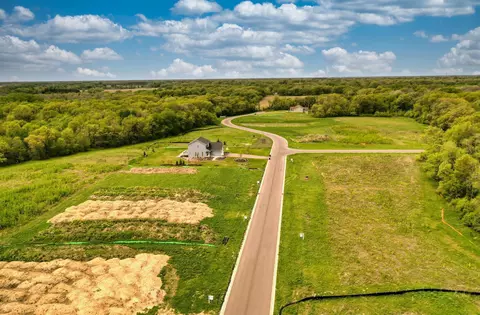 7537 255th St, Wyoming, MN 55092