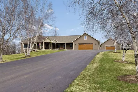 677 Kinney Rd, Hudson, WI 54016