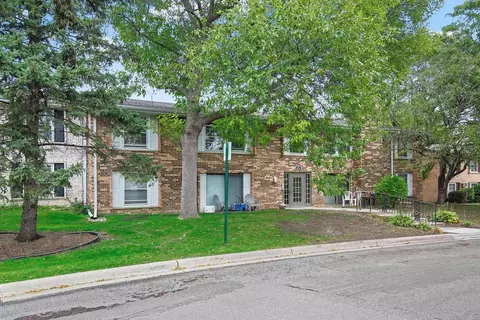 831 Old Settlers Trl #3, Hopkins, MN 55343