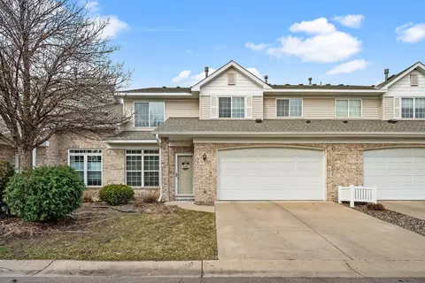 9651 Belmont Ln, Eden Prairie, MN 55347