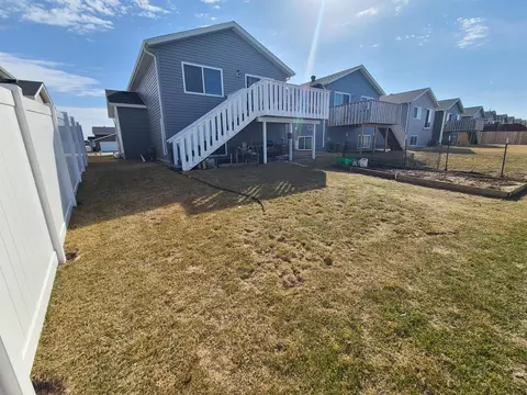 Exterior - 3365 Maple Leaf Loop S, Fargo, ND 58104 photo 6 of 9
