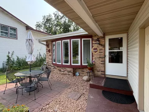 812 123rd Ln NW, Coon Rapids, MN 55448