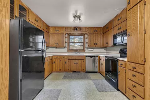 Kitchen - 4504 Walice Dr, Saint Cloud, MN 56301 photo 1 of 2