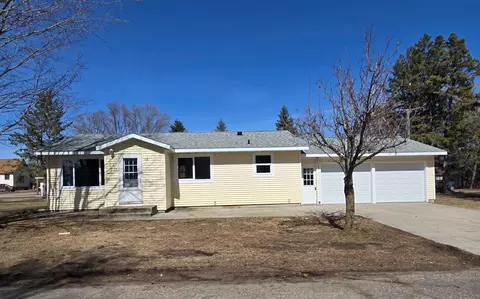 106 Center Ave W, Deer Creek, MN 56527