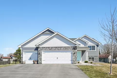 206 9th Ave Ct NW, Lonsdale, MN 55046