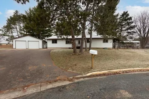 2615 Schabacker Ct, Menomonie, WI 54751