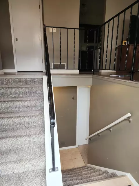 Entry Way - 4418 Clover Ln #B, Eagan, MN 55122 photo 1 of 1
