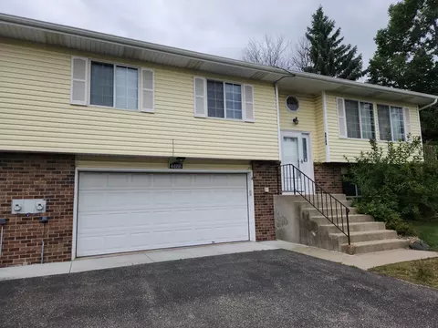 4418 Clover Ln #B, Eagan, MN 55122