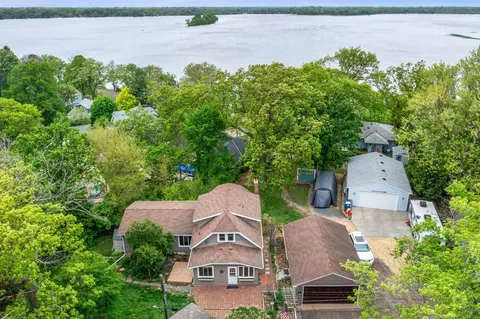 5441 Ridgeway St, White Bear Township, MN 55110