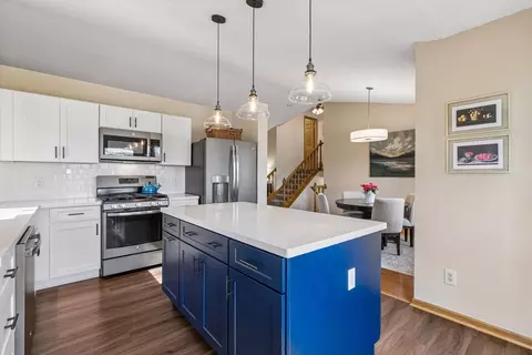 Kitchen - 13964 Dander Ct, Rosemount, MN 55068 photo 5 of 7