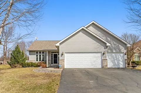 7297 Whitehall Rd, Shakopee, MN 55379
