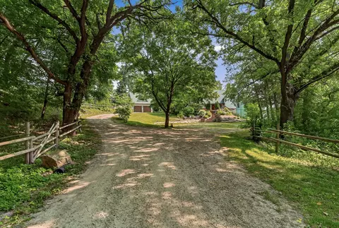 Exterior - 13345 25th Ave NW, Oronoco, MN 55960 photo 3 of 13