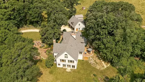 Exterior - 13345 25th Ave NW, Oronoco, MN 55960 photo 4 of 13