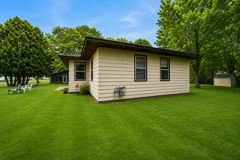 Exterior - 16099 Twilight Rd, Onamia, MN 56359 photo 7 of 8