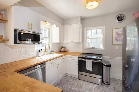 Kitchen - 1345 3rd St N, Fargo, ND 58102 photo 2 of 4