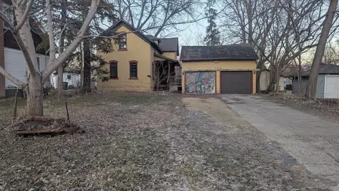 722 Range St, North Mankato, MN 56003