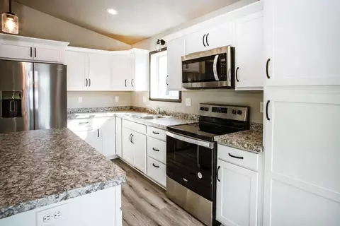 Kitchen - 6720 Thomas St, Horace, ND 58047 photo 1 of 4