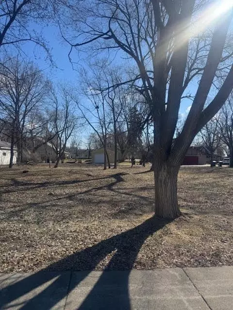 126 8th Ave N, Waite Park, MN 56387