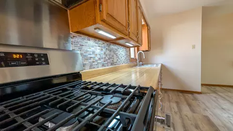Kitchen - 1008 9th Ave SW, Austin, MN 55912 photo 1 of 4