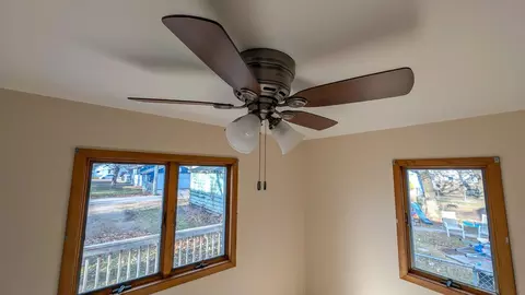 Bedroom - 1008 9th Ave SW, Austin, MN 55912 photo 6 of 6