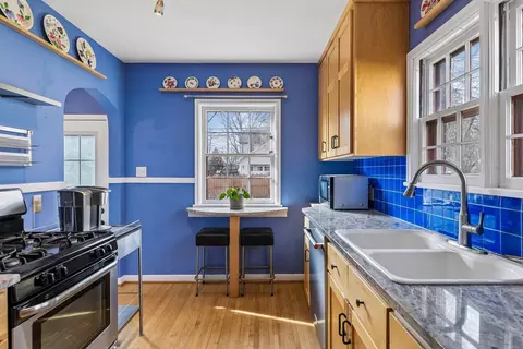 1402 Idaho Ave W, Falcon Heights, MN 55108
