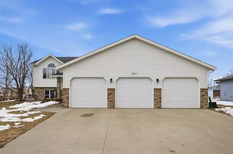 311 13th Ave N, Casselton, ND 58012