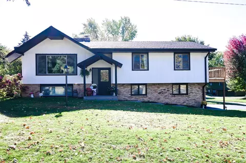 4696 Flag Ave N, New Hope, MN 55428