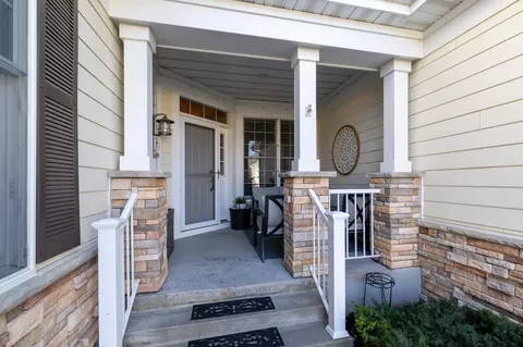 1454 Steeplechase Ln #18, Eagan, MN 55122