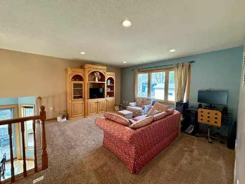Living - 6933 Sumac Ct, Centerville, MN 55038 photo 2 of 4