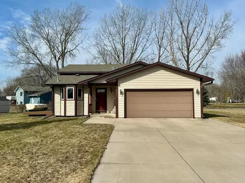 Exterior - 6933 Sumac Ct, Centerville, MN 55038 photo 2 of 6
