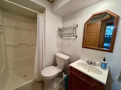Bath - 6933 Sumac Ct, Centerville, MN 55038 photo 3 of 3