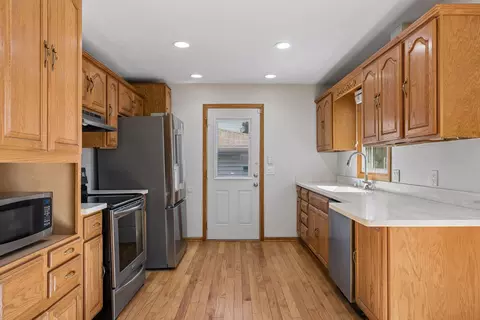 Kitchen - 11324 Quebec Ave N, Champlin, MN 55316 photo 3 of 4